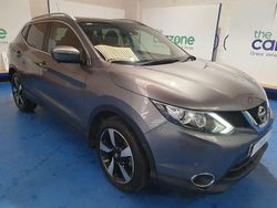 Grey Used 2017 Nissan Qashqai N-Connecta SUV | £9,299 (Good price)