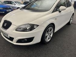 White Used 2009 Seat Leon SE Hatchback | £2,495 (Fair price)