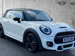 Pepper white Used 2020 Mini Cooper S Sport Hatchback | £18,482 (Fair price)