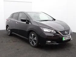 Metallic black Used 2022 Nissan Leaf Tekna Hatchback | £8,990 (Fair price)