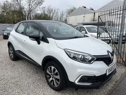 White Used 2019 Renault Captur Play SUV | £10,000 (Fair price)