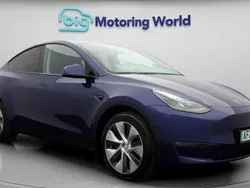 Blue Used 2022 Tesla Model Y Long Range SUV | £24,000 (Good price)