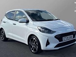 White Used 2024 Hyundai i10 Premium Hatchback | £15,669 (Fair price)