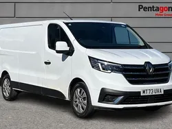 White Used 2022 Renault Trafic Van | £22,790 (Fair price)