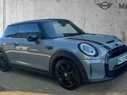 Moonwalk grey Used 2022 Mini Cooper S Level 2 Hatchback | £15,718 (Fair price)