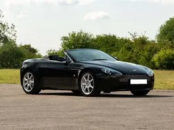 Obsidian black Used 2007 Aston Martin V8 Vantage Coupe | £27,995 (Fair price)
