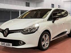 White Used 2015 Renault Clio IV Dynamique Hatchback | £6,495 (Fair price)