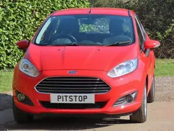 Race red Used 2014 Ford Fiesta Zetec Hatchback | £6,200 (Fair price)