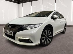 White Used 2014 Honda Civic SE Plus Estate | £7,499 (Fair price)