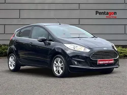 Black Used 2015 Ford Fiesta Zetec Hatchback | £7,426 (Fair price)