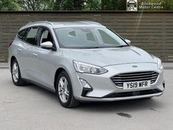 Silver Used 2019 Ford Focus Zetec Estate | £8,900 (Good price)