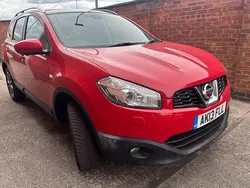 Red Used 2013 Nissan Qashqai +2 Tekna SUV | £1,995 (Fair price)