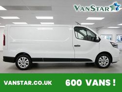 White Used 2024 Nissan Primastar Tekna+ MPV | £22,389 (Fair price)