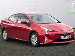 Red Used 2016 Toyota Prius Hatchback | £13,199 (Fair price)