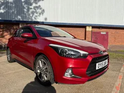 Red Used 2015 Hyundai i20 SE Coupe | £4,495 (Fair price)