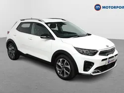 White Used 2021 Kia Stonic 4 SUV | £13,849 (Fair price)