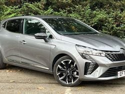 Used 2025 Renault Clio V Techno Hatchback | £16,499 (Good price)