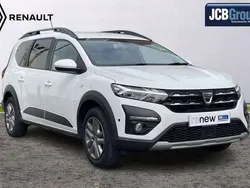White Used 2022 Dacia Jogger Comfort MPV | £13,995 (Fair price)