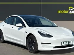 Pearl white multicoat Used 2021 Tesla Model 3 Long Range Sedan | £20,000 (Fair price)