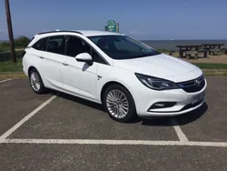 White Used 2016 Vauxhall Astra Elite Estate | £5,995 (Expensive)