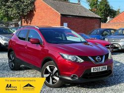 Red Used 2015 Nissan Qashqai N-TEC SUV | £9,990 (Good price)