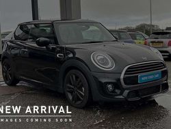 Black Used 2019 Mini Cooper Hatch Hatchback | £17,500 (A bit pricey)