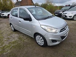 Silver Used 2013 Hyundai i10 Classic Hatchback | £1,990 (Fair price)
