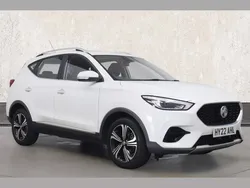White Used 2022 MG ZS Excite Sedan | £12,391 (Fair price)