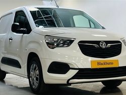 White Used 2020 Vauxhall Combo Sportive MPV | £7,140 (Fair price)