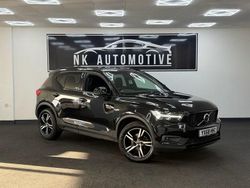 Black Used 2018 Volvo XC40 R-Design SUV | £15,490 (Fair price)
