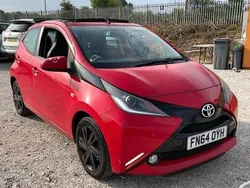 Red Used 2015 Toyota Aygo x-press Hatchback | £4,290 (Fair price)