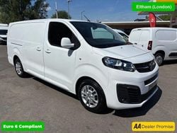 White Used 2019 Vauxhall Vivaro Sportive Van | £7,999 (Fair price)