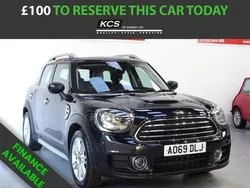 Black Used 2019 Mini Cooper Countryman Exclusive SUV | £16,490 (Fair price)