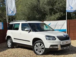 White Used 2015 Skoda Yeti SE L SUV | £10,995 (Fair price)