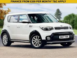 White Used 2017 Kia Soul 2 SUV | £10,495 (Fair price)