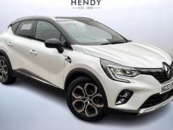 White Used 2022 Renault Captur SE SUV | £15,499 (Fair price)