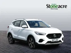 White Used 2022 MG ZS Excite Sedan | £10,999 (Fair price)