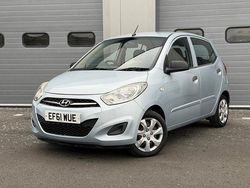 Silver Used 2011 Hyundai i10 Classic Hatchback | £2,499 (Fair price)