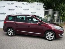 Red Used 2013 Renault Grand Scénic III Dynamique MPV | £4,995 (A bit pricey)