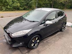 Black Used 2016 Ford Fiesta Zetec Hatchback | £6,795 (Fair price)