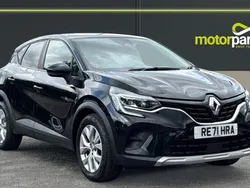Diamond black metallic Used 2021 Renault Captur Iconic SUV | £12,000 (Fair price)