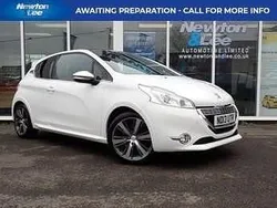 White Used 2013 Peugeot 208 Hatchback | £4,795 (Fair price)
