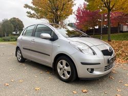 Silver Used 2008 Toyota Yaris Hatchback | £4,845 (A bit pricey)