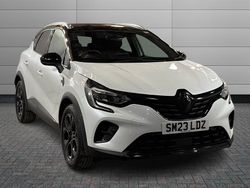 White/black Used 2023 Renault Captur Rive Gauche SUV | £15,995 (Fair price)