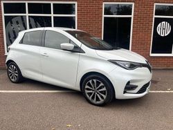 White Used 2021 Renault Rapid GT-Line Hatchback | £9,150 (Good price)
