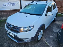 Used 2013 Dacia Sandero Ambiance Hatchback | £3,795 (Fair price)