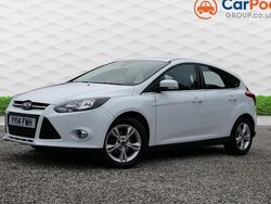 White Used 2014 Ford Focus Zetec Hatchback | £3,990 (Fair price)