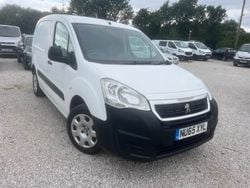 White Used 2015 Peugeot Partner S MPV | £3,795 (Good price)