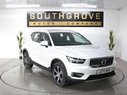 White Used 2020 Volvo XC40 Inscription SUV | £24,389 (Fair price)