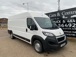 White Used 2020 Peugeot Boxer Van | £10,950 (Fair price)